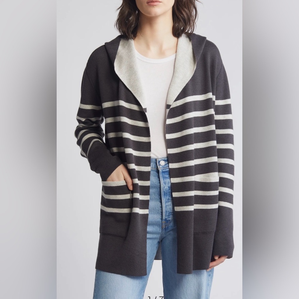 Nordstrom splendid Shawl Cardigan Sweater - Black & Cream reversible size M NWT